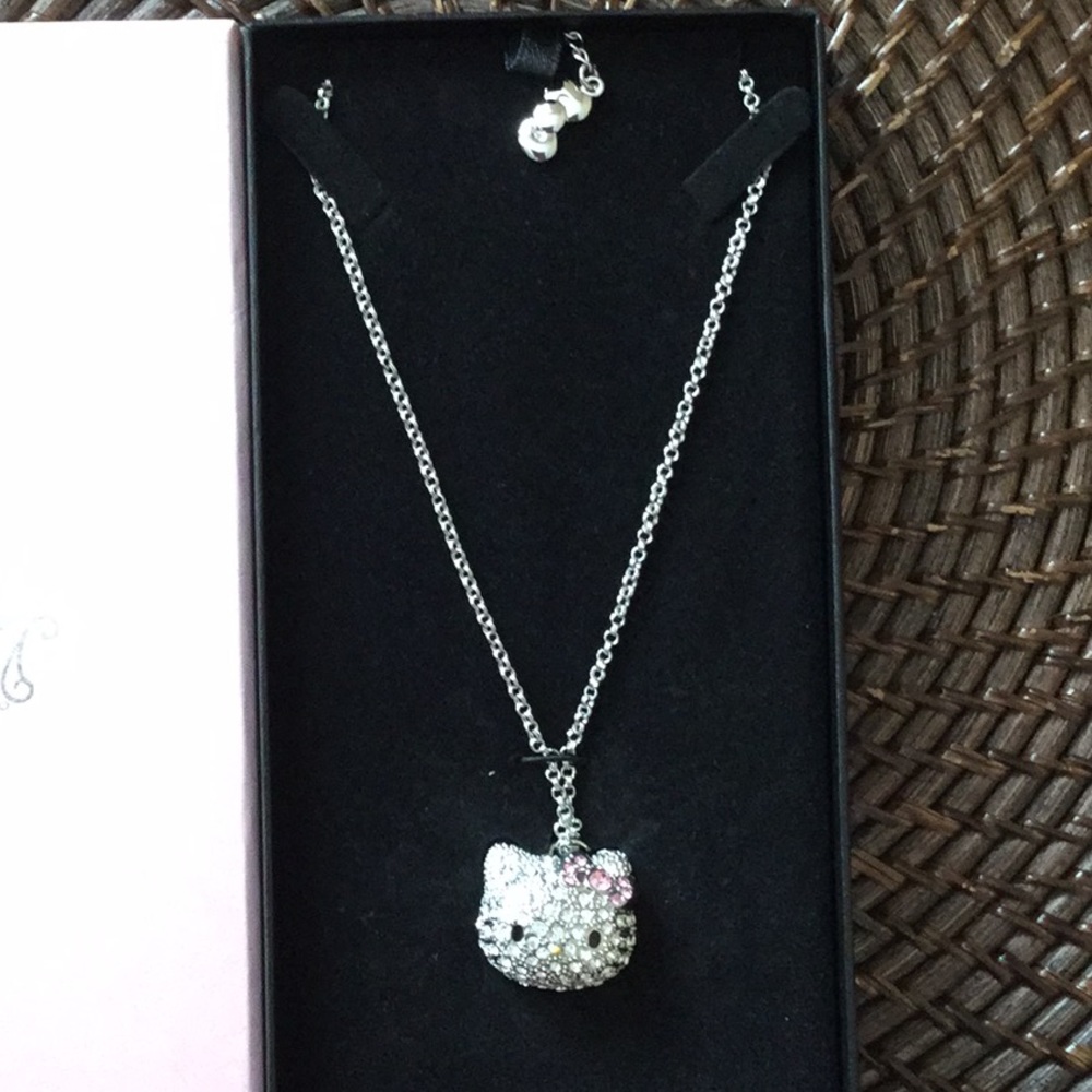 Hello Kitty necklace